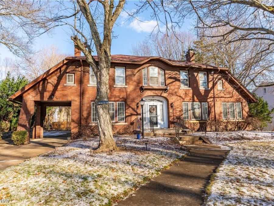 215 21st Street NW, Canton, OH 44709 Photo 1