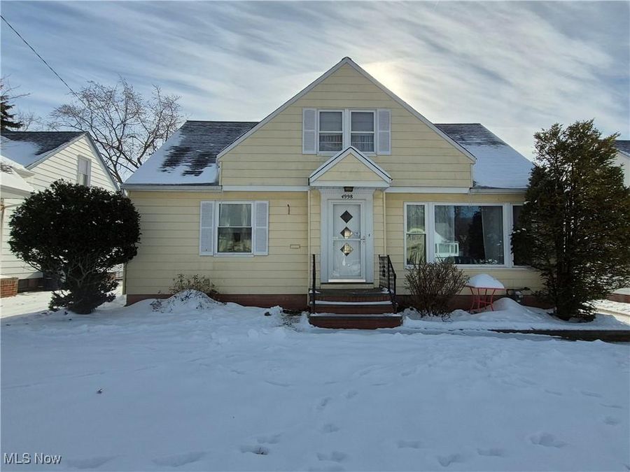 4998 N Barton Road , Lyndhurst, OH 44124 Photo 1