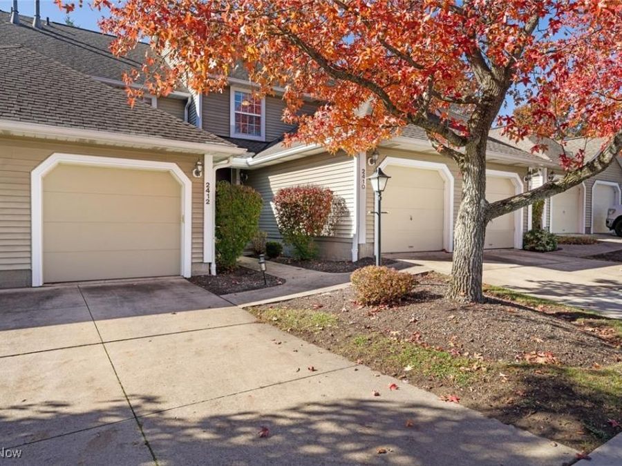 2410 Wrens Drive S, Stow, OH 44224 Photo 1