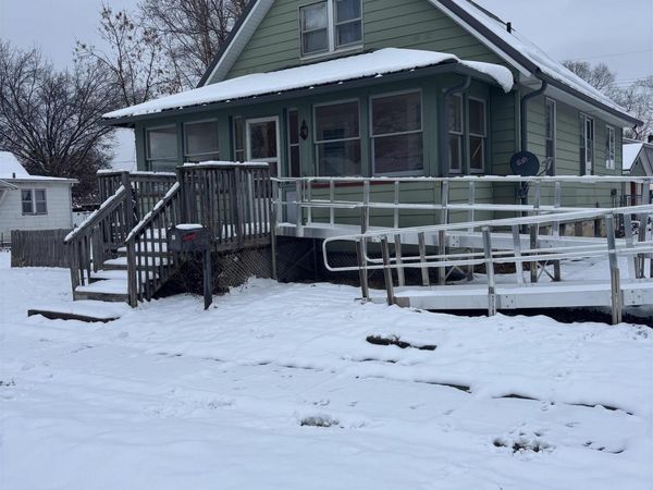 1616 S 13th Street, Burlington, IA 52601