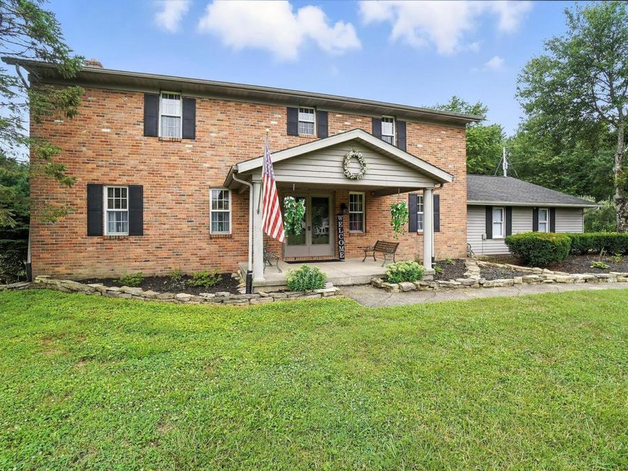 7543 Palmer Road SW, Pataskala, OH 43062 Photo 1