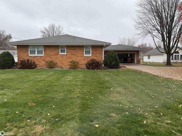1012 Main Street, Mediapolis, IA 52637