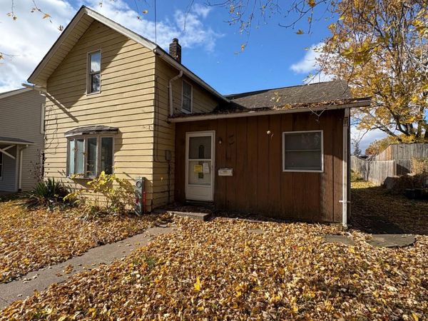 404 BUSCH ST, Muscatine, IA 52761