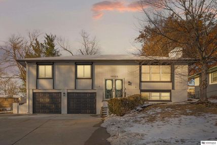 16024 Wood Drive, Omaha, NE 68130