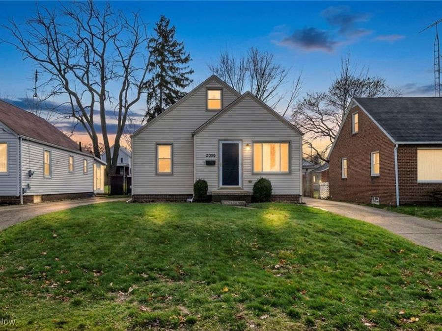 2026 39th Street NW, Canton, OH 44709 Photo 1