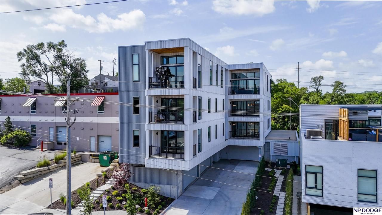 1217 Pacific Street , Unit 301, Omaha, NE 68108