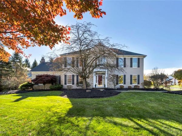 6990 Crystal Creek Drive , Brecksville, OH 44141