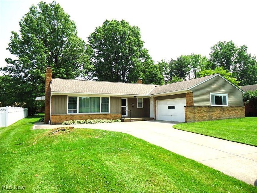 1857 Brainard Road , Lyndhurst, OH 44124 Photo 1