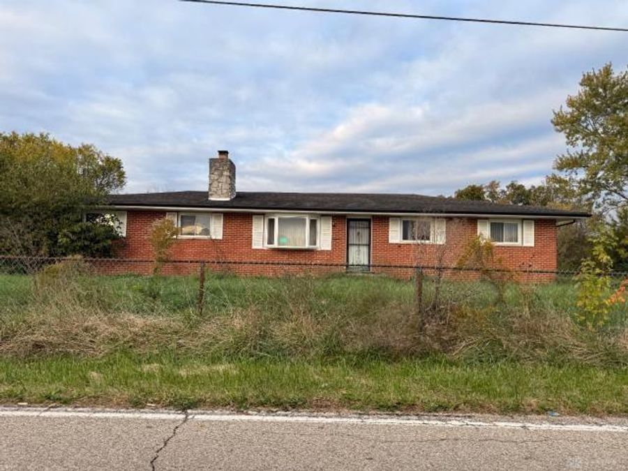 1281 S Snyder Road, New Lebanon, OH 45345 Photo 1