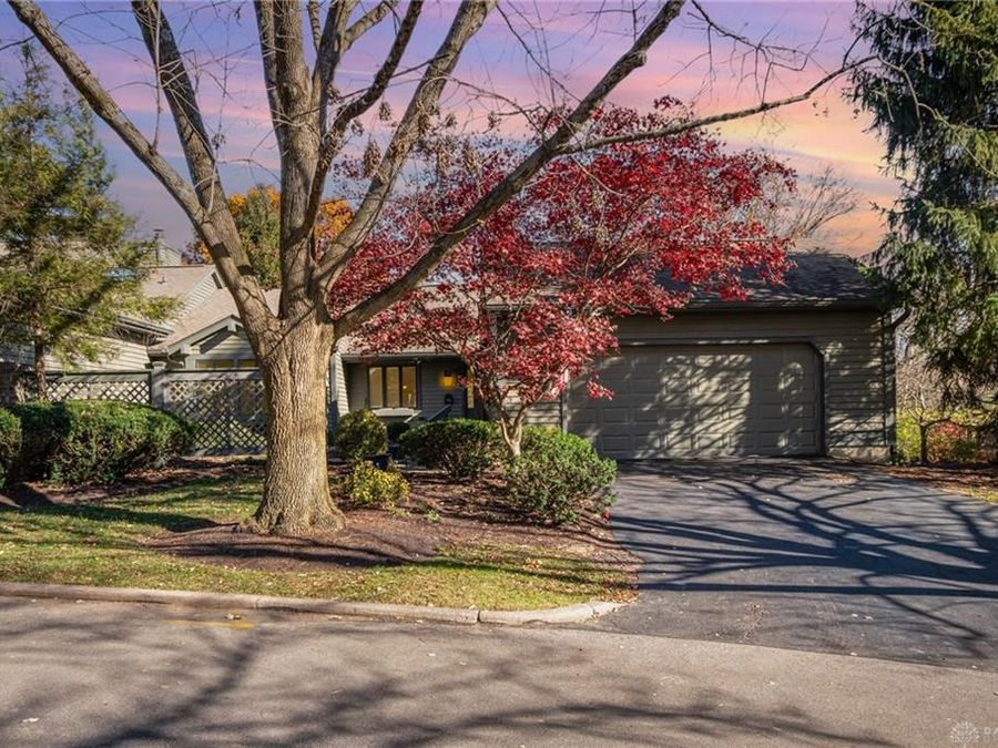 22 Woodcreek Drive, Blue Ash, OH 45241 Photo 1