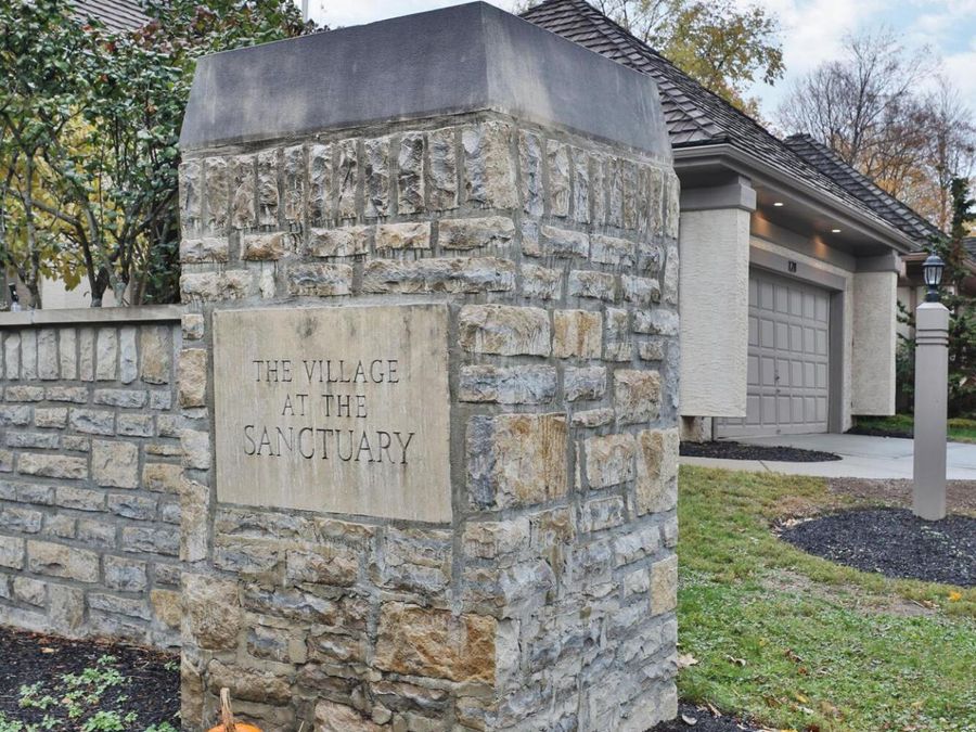 128 Green Springs Drive , Columbus, OH 43235 Photo 1