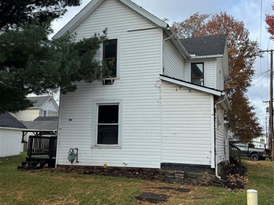 123 S 12th Street , Coshocton, OH 43812 Photo 1