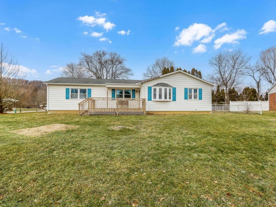 3188 Cypress Bend Drive , Newark, OH 43055 Photo 1