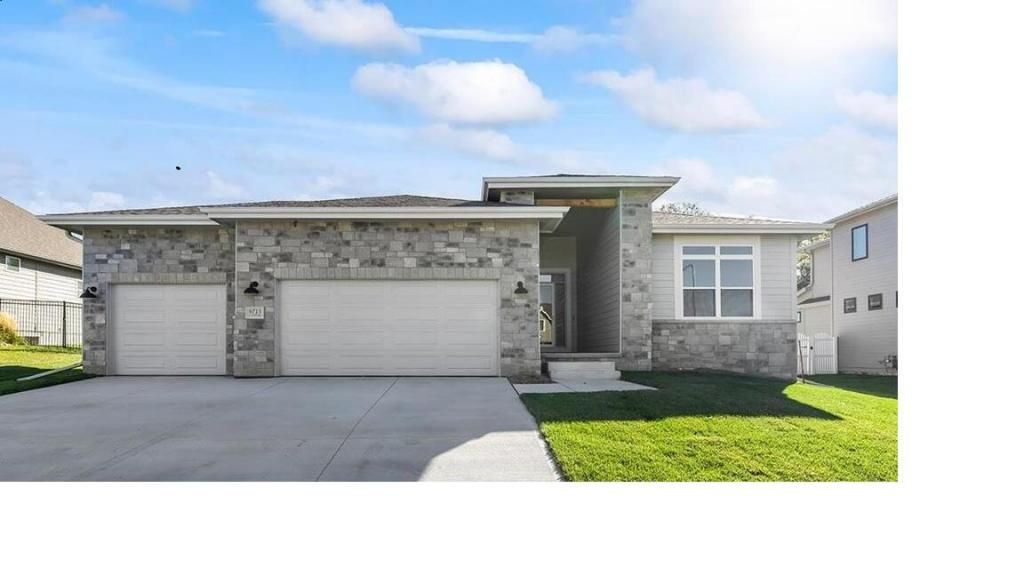 23 BALSAM Circle, COUNCIL BLUFFS, IA 51503