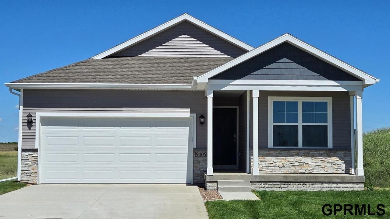 8413 S 176th Avenue, Omaha, NE 68136