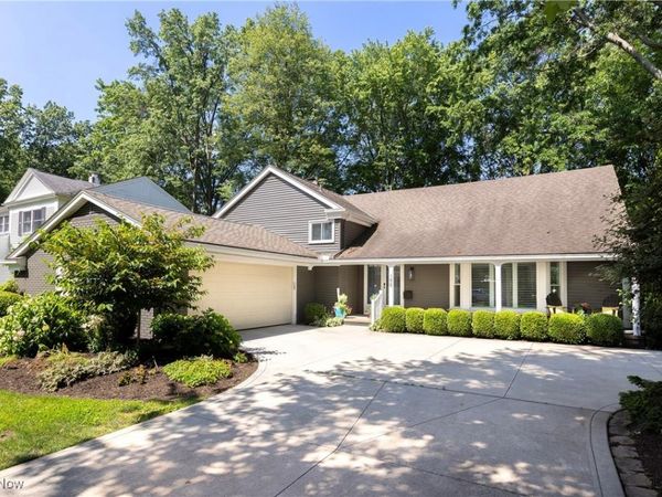 198 Plymouth Drive , Bay Village, OH 44140