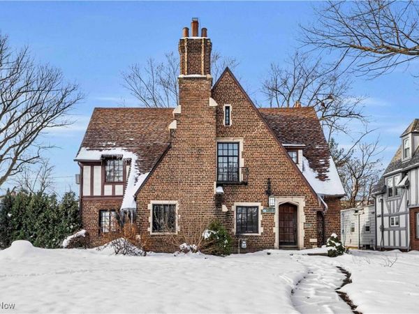 3232 Warrington Road , Shaker Heights, OH 44120