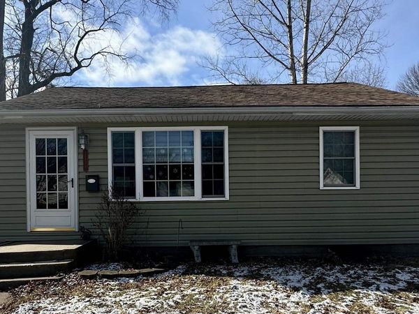 2229 S 12Th Street, Burlington, IA 52601