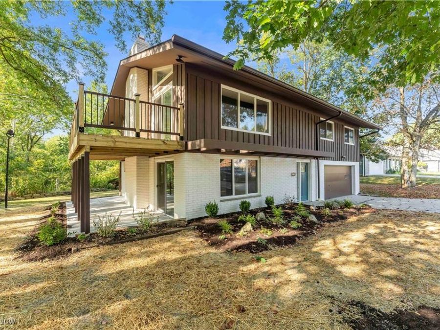 19419 Fowles Road , Middleburg Heights, OH 44130 Photo 1