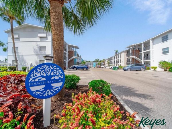 2113 Canal , Unit B2, Bradenton, FL 34207