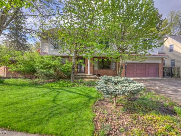 24118 E Baintree Road, Beachwood, OH 44122