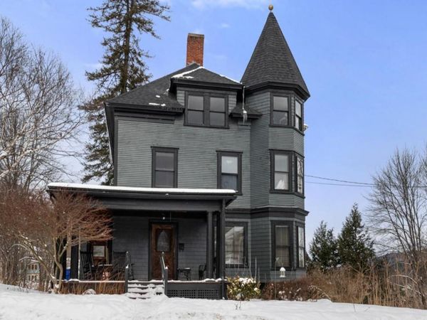 215 North Avenue, St. Johnsbury, VT 05819
