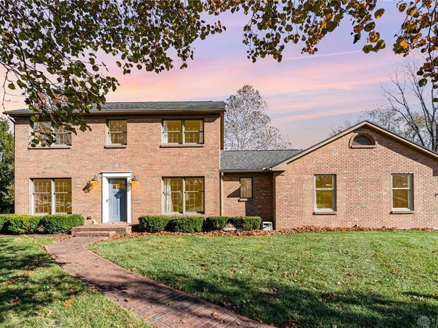 8670 Hawthorne Place, Springboro, OH 45066 Photo 1