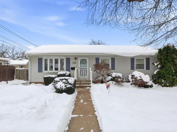 1508 32ND Street, Moline, IL 61265