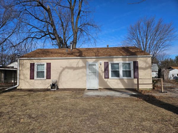 2702 W 70th Street, Davenport, IA 52806