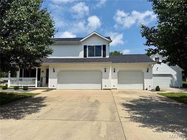 502 E Ash Street , Okawville, IL 62271