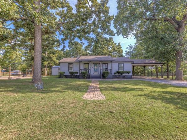 512 W Odle Street , Salina, OK 74365