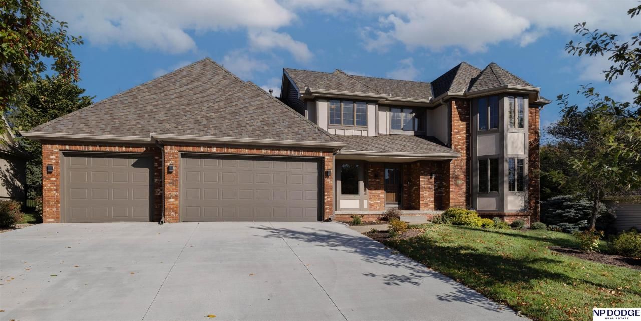 12930 Hamilton Street N, Omaha, NE 68154