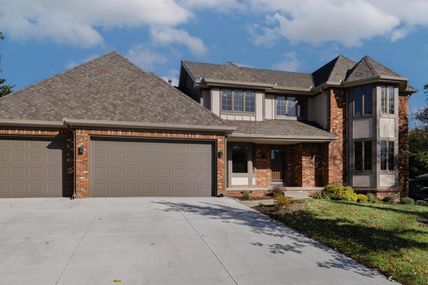 12930 Hamilton Street N, Omaha, NE 68154