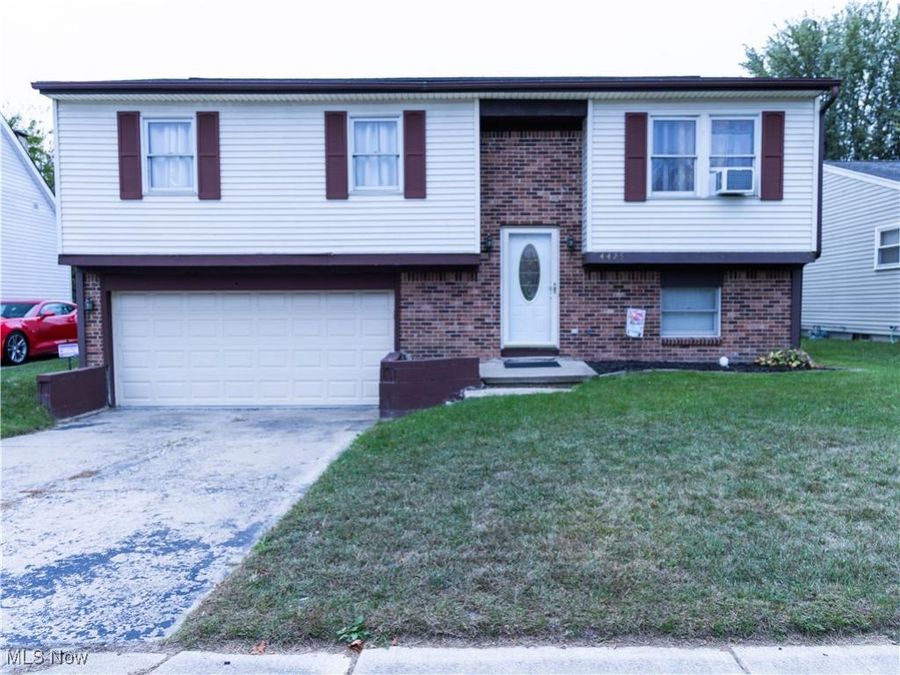 4425 Oak Creek Lane , Toledo, OH 43615 Photo 1