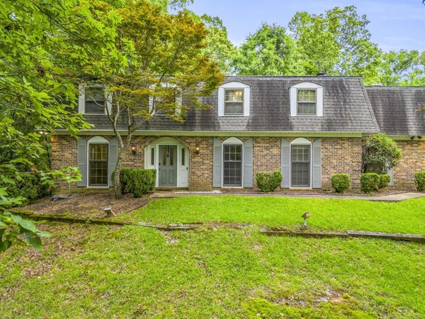 336 Glen Haven Dr, Columbus, MS 39701