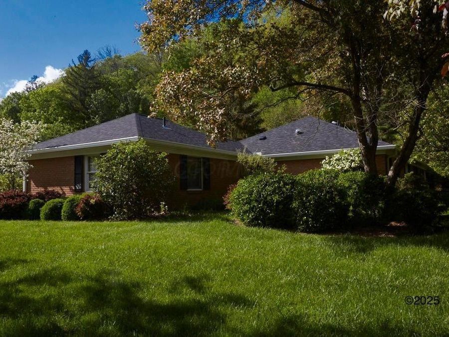 532 W Broadway , Granville, OH 43023 Photo 1