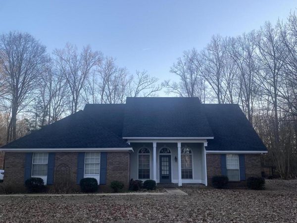 2995 Old West Point, Columbus, MS 39701