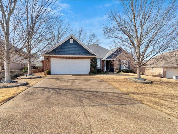 5060 Brewster Street , Springdale, AR 72764