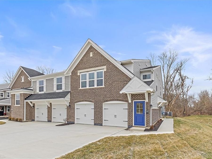 2728 Amberwood Lane, Beavercreek, OH 45431 Photo 1
