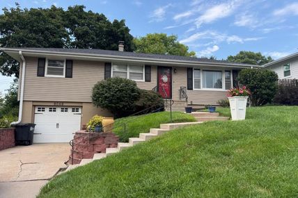 8068 Castelar Street, Omaha, NE 68124