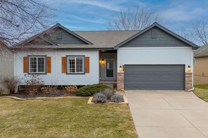 9806 Florence Street, La Vista, NE 68128