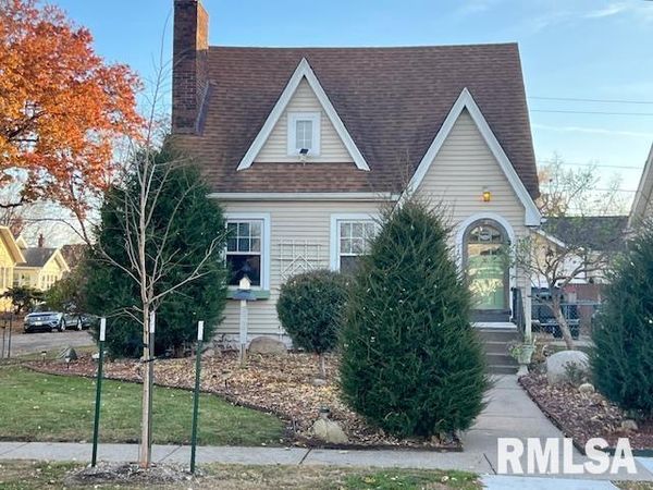 727 E CENTRAL PARK Avenue , Davenport, IA 52803