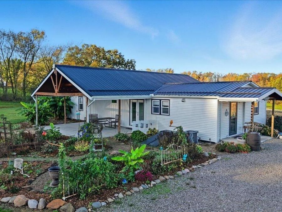 13904 Carey Lane , Danville, OH 43014 Photo 1