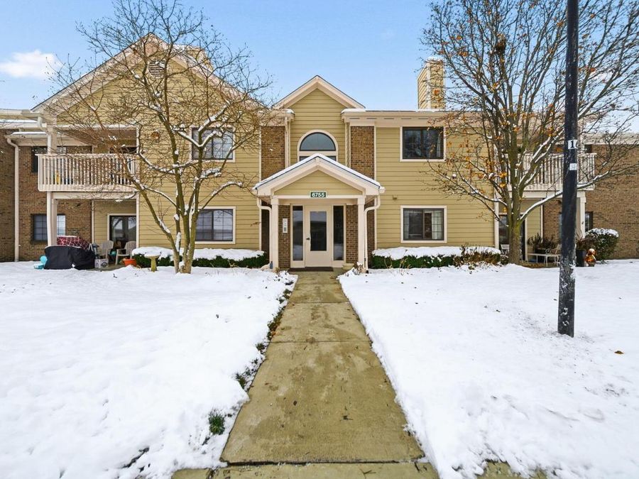 6755 Meadow Creek Drive , Unit 103, Columbus, OH 43235 Photo 1