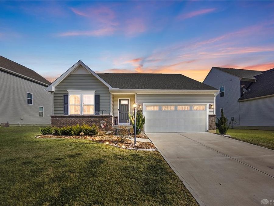 6036 Churchill Downs Place, Huber Heights, OH 45424 Photo 1