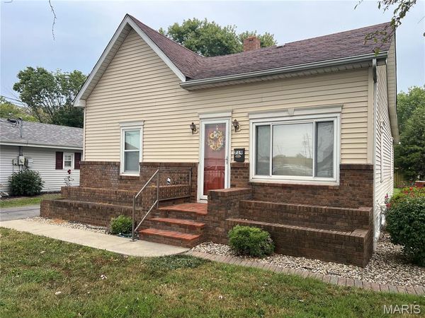 719 Bunker Hill Road , Staunton, IL 62088