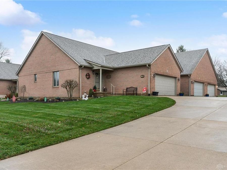 332 Leyland Park Drive, Wilmington, OH 45177 Photo 1