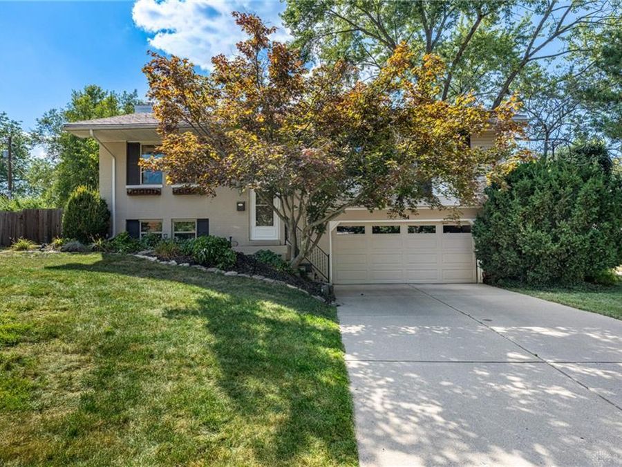 694 Spring Ridge Place, Centerville, OH 45458 Photo 1