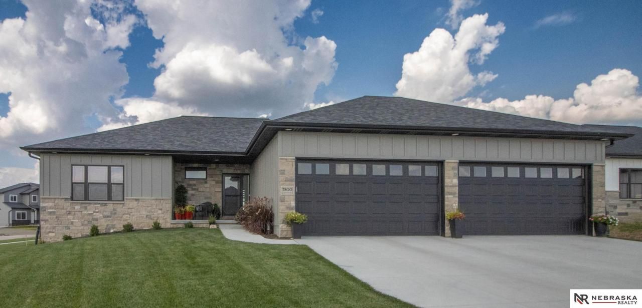 7800 Augustine Avenue , Lincoln, NE 68516