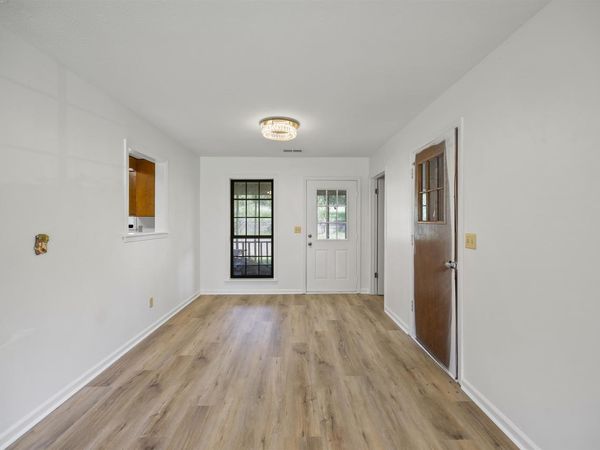 290 FAIRWAY DR, Saulsbury, TN 38067